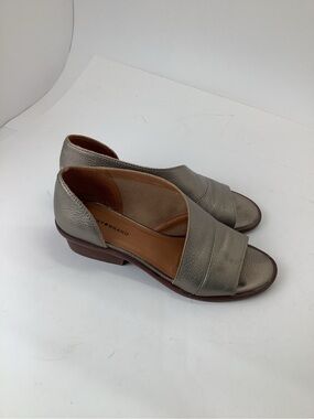 Lucky Brand Women's Serkie Metallic Gray Leather Open-Toe Flats size 6.5
